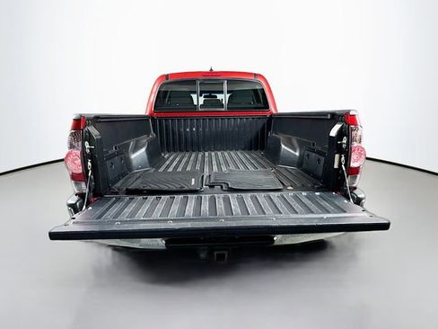 Used 2015 Toyota Tacoma 4x4 Double Cab w/ SR5 Package image 27