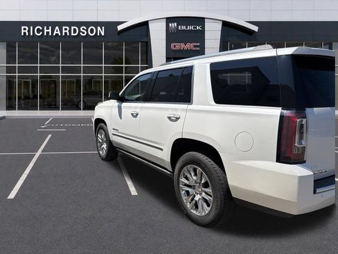 Used 2020 GMC Yukon Denali w/ Denali Ultimate Package AWD/4WD image 9