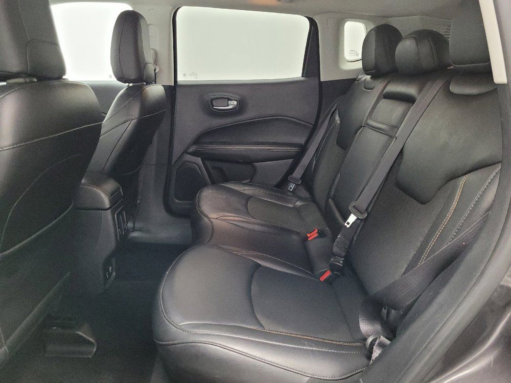 Used 2019 Jeep Compass Latitude w/ Popular Equipment Group AWD/4WD image 18