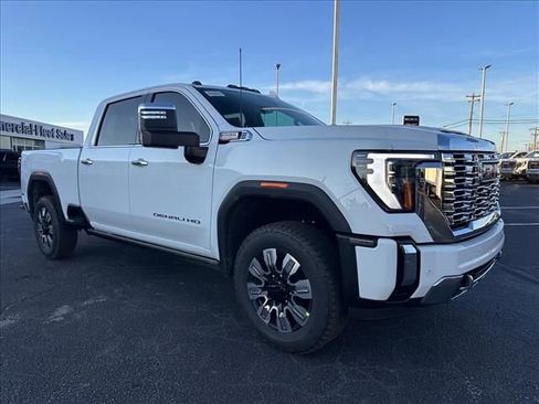 New 2026 GMC Sierra 2500 Denali w/ Denali Reserve Package AWD/4WD image 2