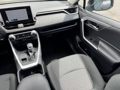 Used 2025 Toyota RAV4 XLE image 15