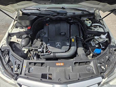 Used 2012 Mercedes-Benz C 250 Coupe image 10