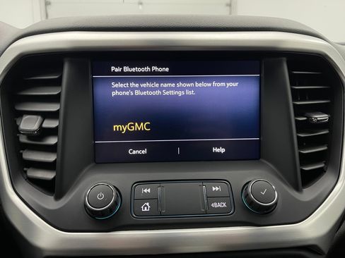 Used 2020 GMC Acadia SLE w/ Driver Convenience Package FWD image 24