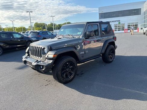 Used 2019 Jeep Wrangler Sport AWD/4WD image 16