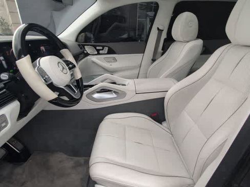 Used 2023 Mercedes-Benz Maybach GLS 600 4MATIC image 15