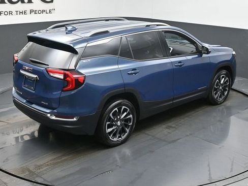 Used 2024 GMC Terrain SLT w/ Infotainment Package II image 39