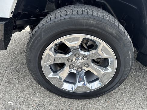 Used 2020 RAM 1500 Big Horn AWD/4WD image 9