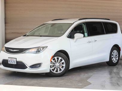 Used 2017 Chrysler Pacifica Touring-L