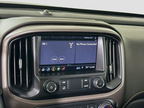 Used 2022 GMC Canyon AT4 w/ Driver Alert Package AWD/4WD image 8