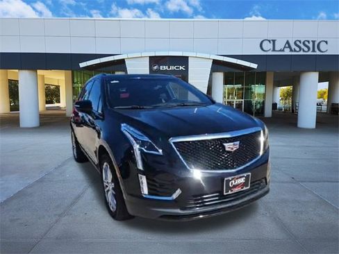 Used 2022 Cadillac XT5 Sportv w/ Technology Package image 2