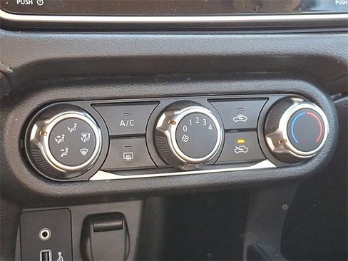 Used 2022 Nissan Versa S image 16