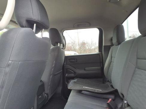 Certified 2024 Nissan Frontier S AWD/4WD image 18