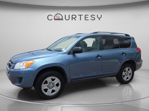 Used 2011 Toyota RAV4 2WD w/ Base L4 Extra Value Pkg image 1