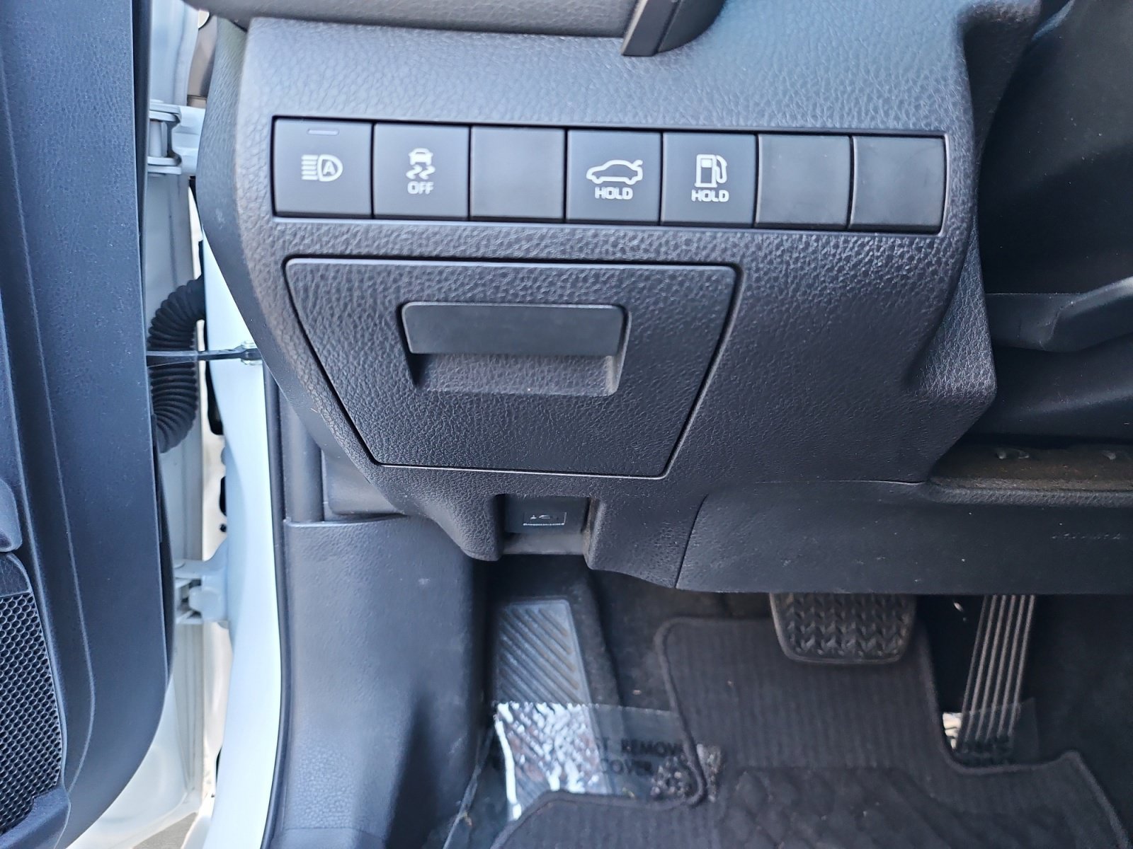 Used 2019 Toyota Camry XLE FWD image 31