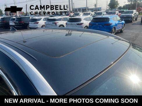 Used 2018 Nissan Murano SL w/ Moonroof Package AWD/4WD image 12