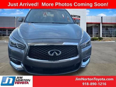 Used 2017 INFINITI QX60 AWD w/ Premium Plus Package image 5
