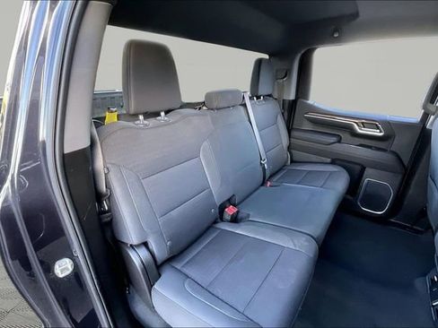 Used 2022 Chevrolet Silverado 1500 LT image 17