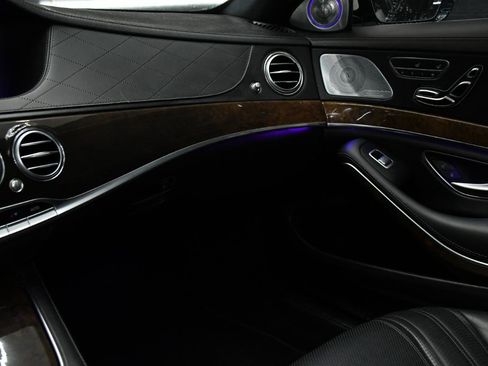 Used 2014 Mercedes-Benz S 63 AMG 4MATIC Sedan image 31