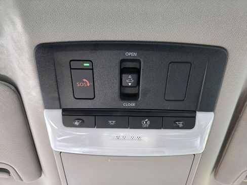 Used 2025 Nissan Altima 2.5 SL FWD image 22