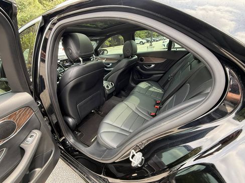 Used 2018 Mercedes-Benz C 300 Sedan image 10