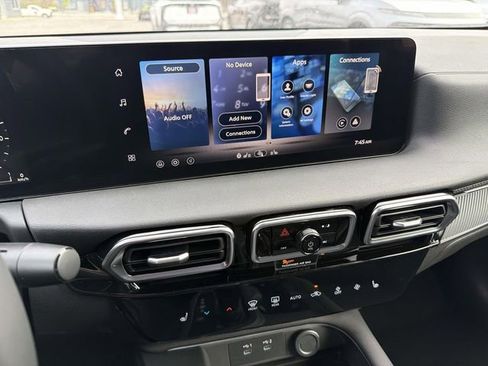 New 2026 Nissan Sentra SV w/ SV Convenience Package FWD image 16