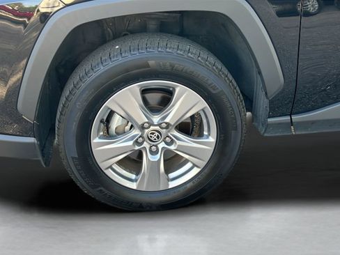 Certified 2025 Toyota RAV4 XLE FWD image 27