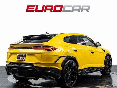 Used 2023 Lamborghini Urus Performante image 5
