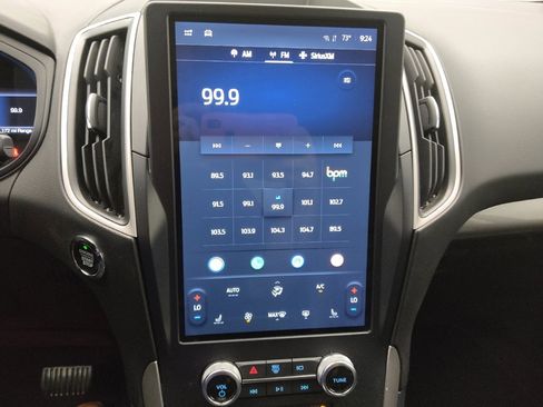 Used 2024 Ford Edge SEL image 25