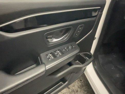 Used 2023 Honda Pilot Touring image 30
