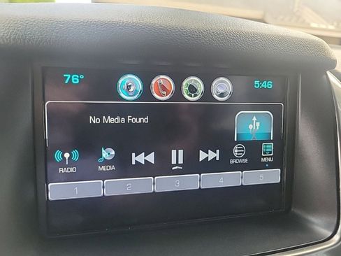 Used 2017 Chevrolet Suburban LS RWD image 24