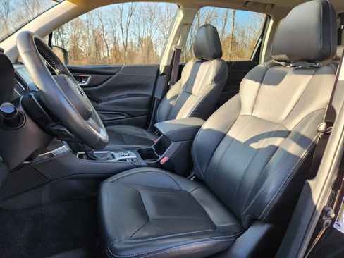 Used 2022 Subaru Forester Touring w/ Popular Package #2 image 10