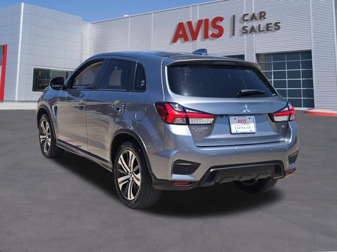 Used 2025 Mitsubishi Outlander Sport SE AWD/4WD image 3