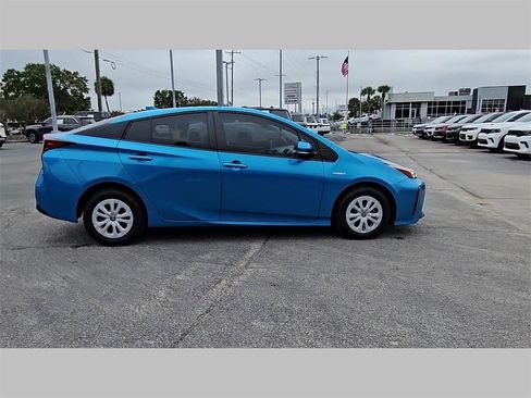 Used 2019 Toyota Prius LE image 33