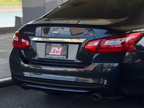 Used 2017 Nissan Altima 2.5 SL FWD image 15