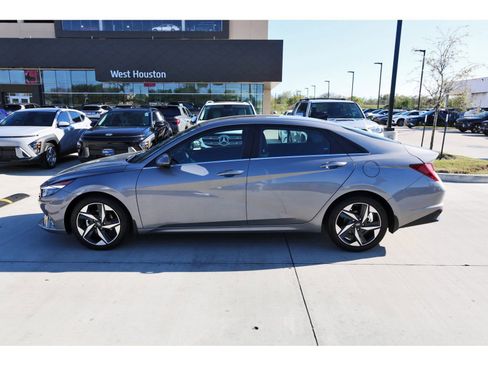 Certified 2023 Hyundai Elantra Limited w/ Cargo Package image 6