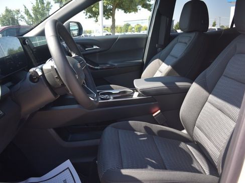New 2027 Chevrolet Equinox LT FWD image 13