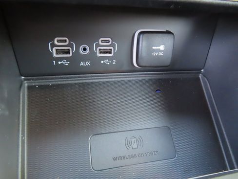 New 2025 Jeep Grand Cherokee Limited w/ Luxury Tech Group II image 12