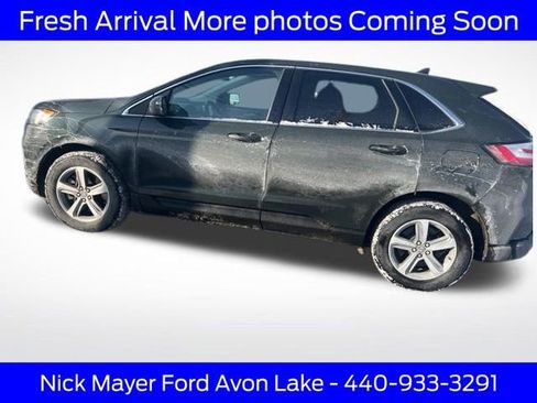 Used 2023 Ford Edge SEL w/ Convenience Package image 3