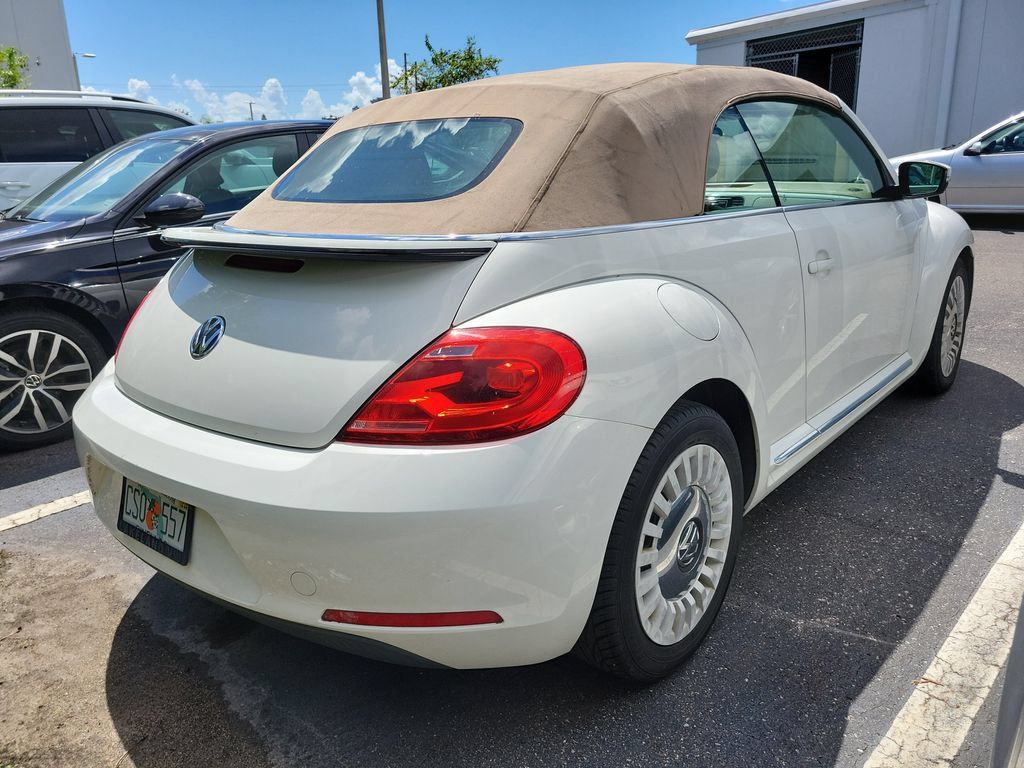 Used 2014 Volkswagen Beetle 2.5 FWD image 3