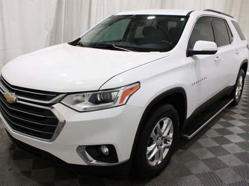 Used 2021 Chevrolet Traverse LT FWD image 35