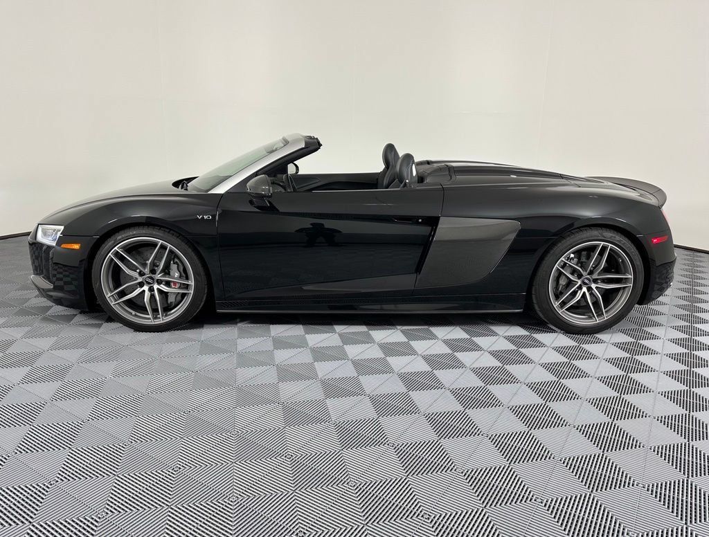 Used 2018 Audi R8 V10 plus AWD/4WD image 10