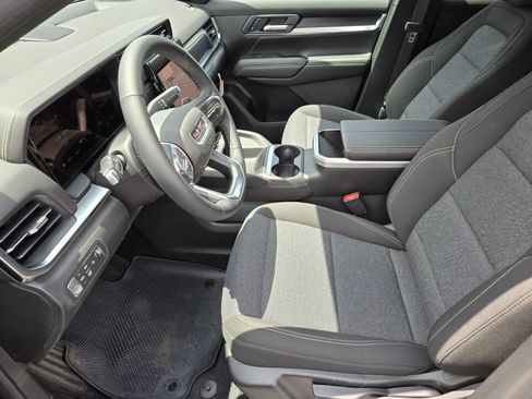 New 2025 GMC Terrain Elevation image 6