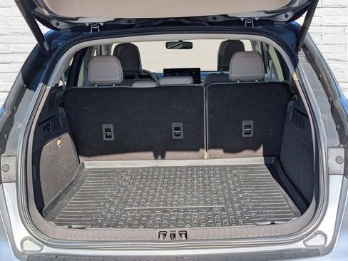 Used 2022 Lincoln Nautilus Reserve image 8