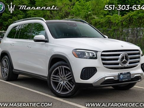 Used 2024 Mercedes-Benz GLS 450 4MATIC image 1
