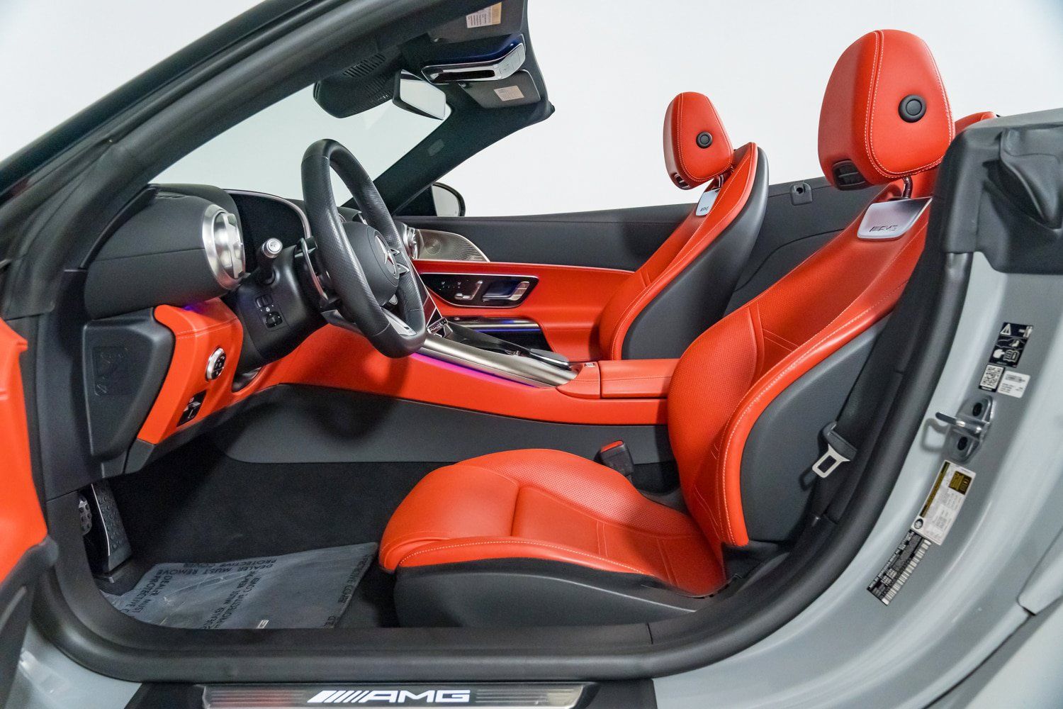 Used 2025 Mercedes-Benz SL 43 AMG w/ Driver Assistance Package image 31