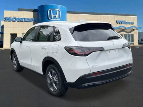 New 2026 Honda HR-V LX image 3