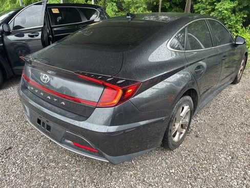 Used 2021 Hyundai Sonata SE FWD image 3