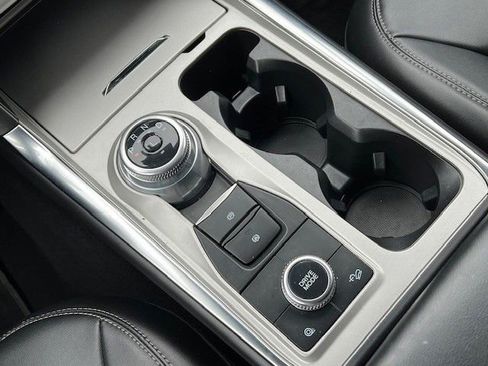 Used 2023 Ford Explorer XLT w/ Equipment Group 202A image 23