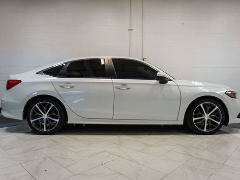 Used 2022 Honda Civic Touring image 36