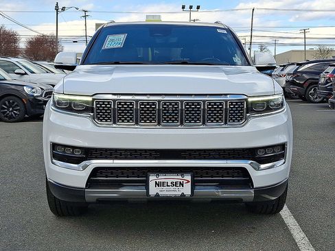 Used 2022 Jeep Grand Wagoneer Series I w/ Flexible Seating Group AWD/4WD image 29